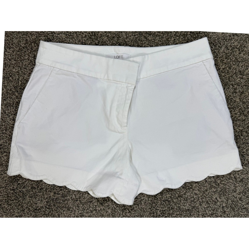 LOFT Riviera Shorts Women 4 White Scalloped Hem Cotton Stretch Preppy Vacation
